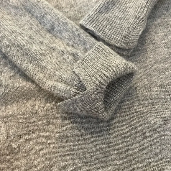Halogen (Nordstrom) 100% cashmere gray sweater XS - Picture 4 of 5
